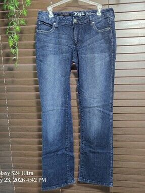 Wrangler Rock 47 Low Rise Midwash Straight Leg Women's Jeans Size 9